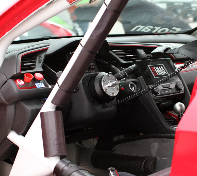 This roll cage bar made getting in and out of the car difficult.